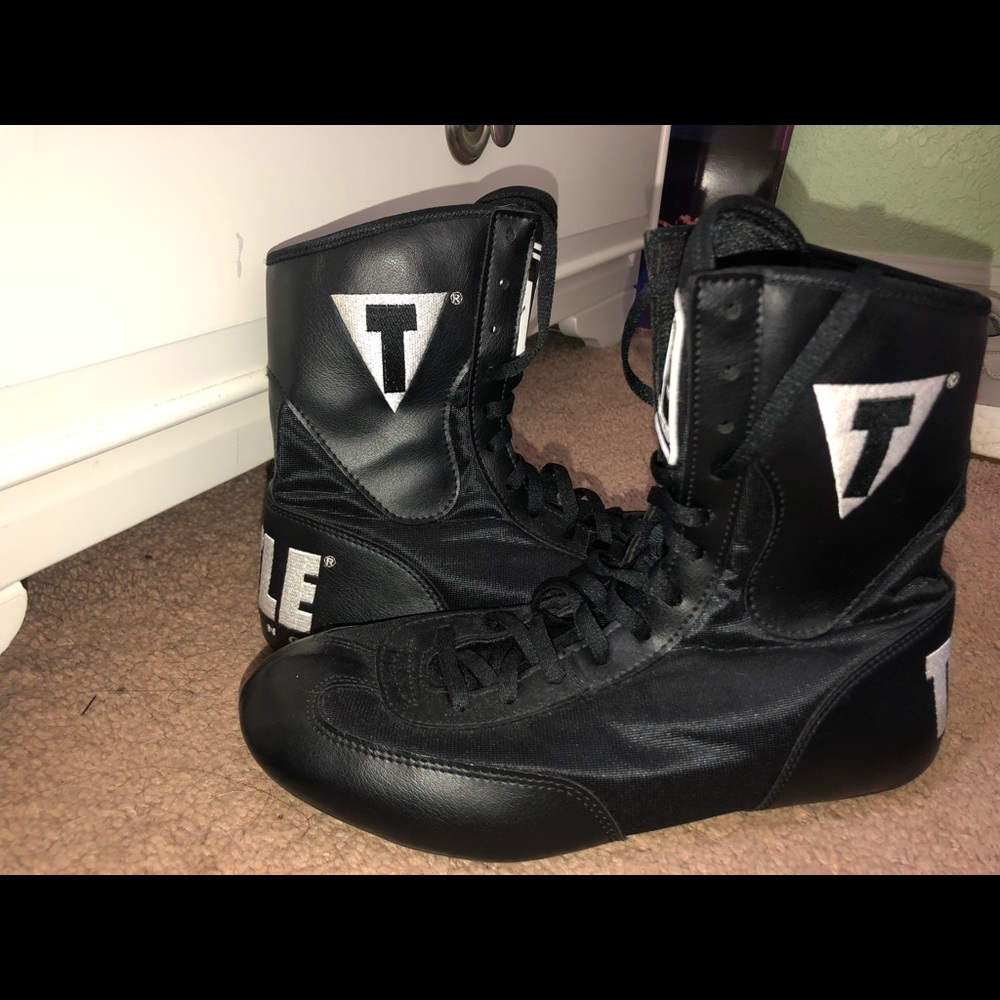 TITLE boxing shoes